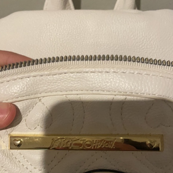 White milkshake Betsey Johnson backpack - Picture 8 of 12